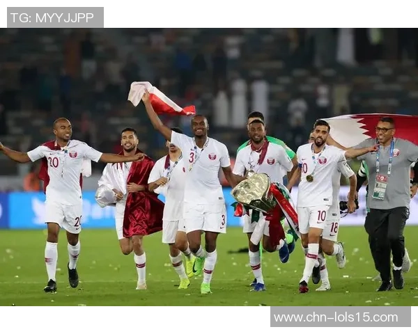 国足对阵韩国黄健翔激情解说引发球迷热议与期待